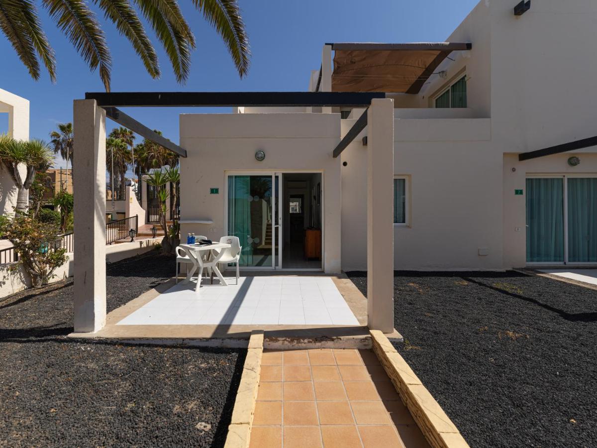 Homeforguest Apartamento Con Terraza Y Piscina En Corralejo Dış mekan fotoğraf