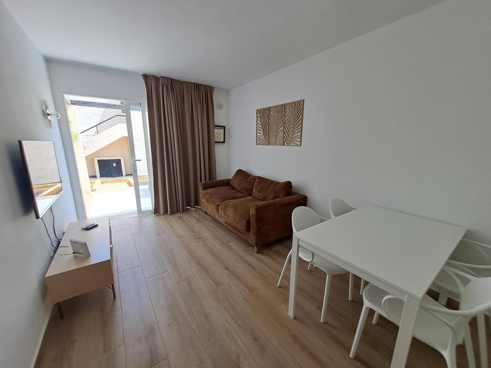 Homeforguest Apartamento Con Terraza Y Piscina En Corralejo Dış mekan fotoğraf